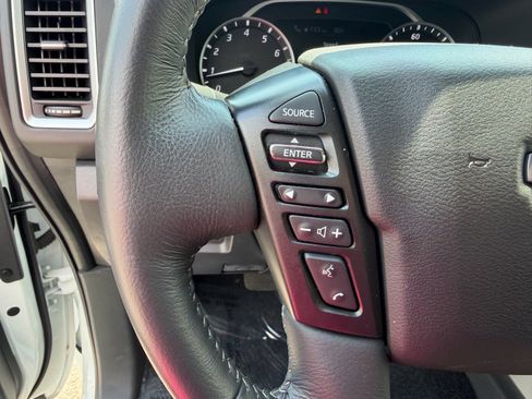 Used 2024 Nissan Frontier SL w/ Technology Package RWD image 39