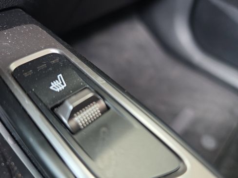 Certified 2025 Kia Sorento S w/ Panoramic Sunroof Package image 23