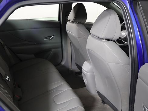 Used 2024 Hyundai Elantra SEL FWD image 26