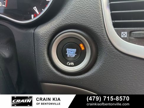 Used 2019 Dodge Durango SXT image 24