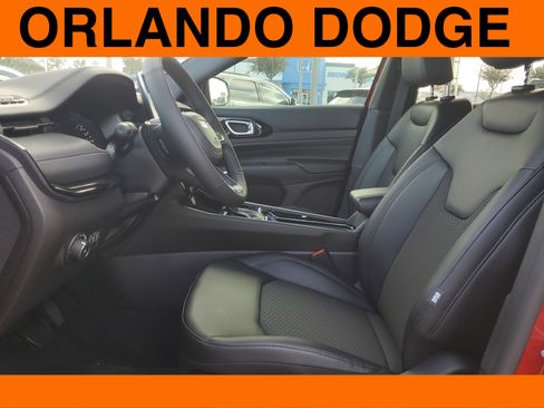 New 2026 Jeep Compass Latitude image 12