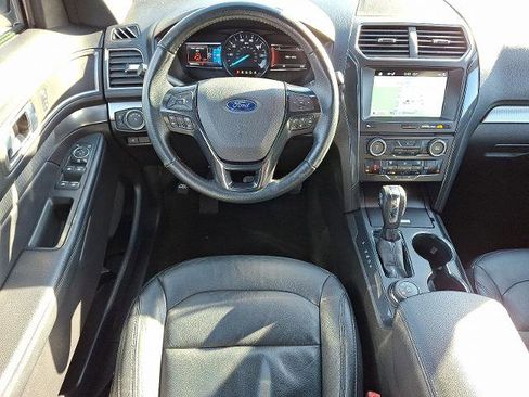 Certified 2018 Ford Explorer XLT w/ Equipment Group 202A image 11
