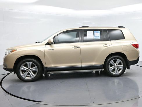 Used 2013 Toyota Highlander Limited FWD image 4