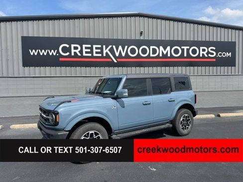 Used 2024 Ford Bronco Outer Banks AWD/4WD image 1