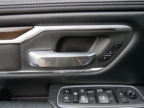 Used 2021 RAM 1500 Laramie image 14