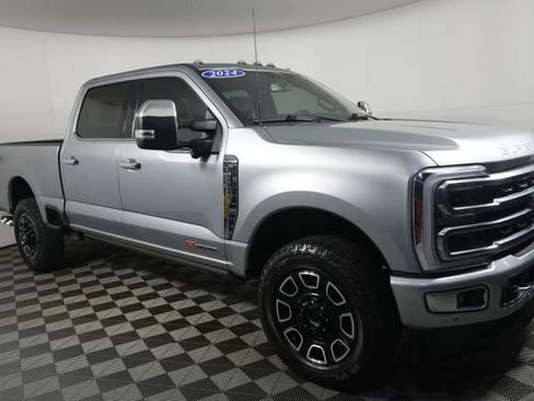Certified 2024 Ford F250 Platinum AWD/4WD image 3