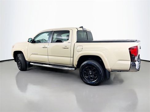 Used 2019 Toyota Tacoma SR5 image 7