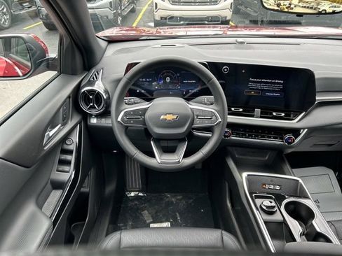 New 2026 Chevrolet Equinox LT w/ Convenience Package II FWD image 24