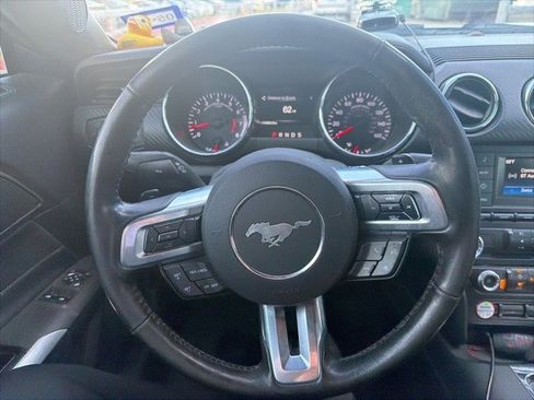 Used 2017 Ford Mustang Coupe image 14