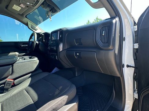 Used 2024 Chevrolet Silverado 1500 Custom Trail Boss AWD/4WD image 24