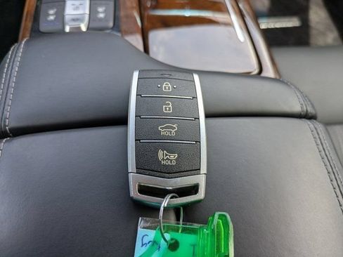 Used 2019 Genesis G90 3.3T Premium AWD/4WD image 31