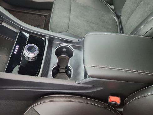 New 2025 Jeep Grand Cherokee Altitude image 21