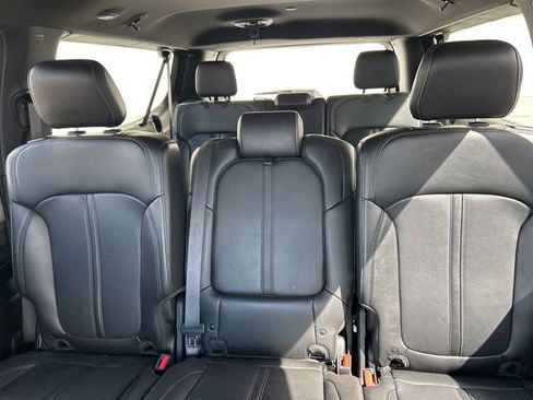 Used 2025 Jeep Wagoneer L 4WD image 30