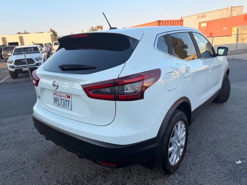 Used 2020 Nissan Rogue Sport S w/ Appearance Package FWD image 9