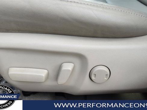 Used 2014 Toyota Camry XLE image 14