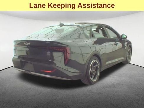 Used 2025 Kia K4 EX image 5