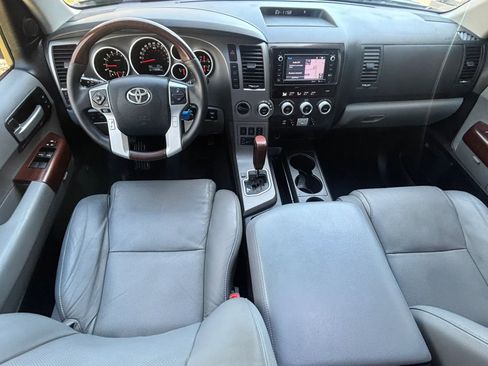 Used 2014 Toyota Sequoia Platinum AWD/4WD image 27