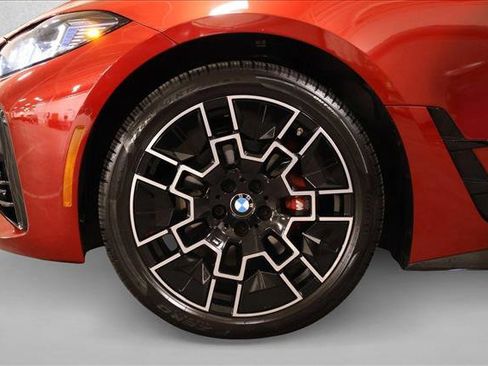 Certified 2025 BMW 440i xDrive w/ Premium Package image 28