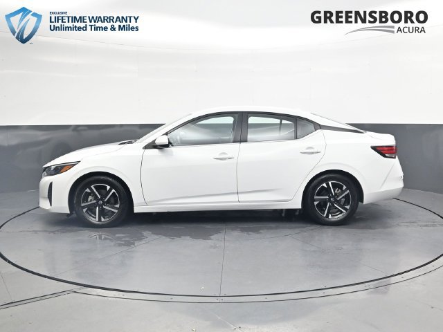 Used 2025 Nissan Sentra SV FWD image 9