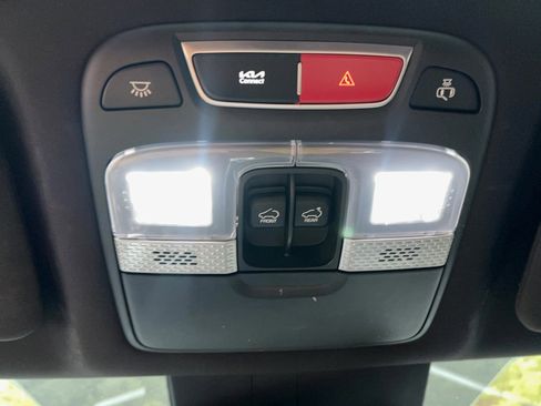 Used 2023 Kia Telluride SX image 23