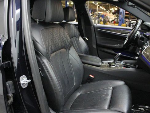 Used 2019 BMW M550i xDrive M550i xDrive image 22