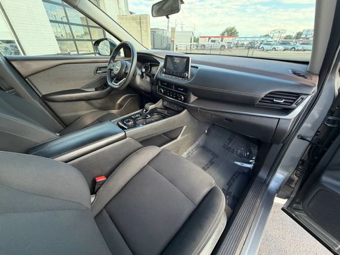 Used 2023 Nissan Rogue S AWD/4WD image 13