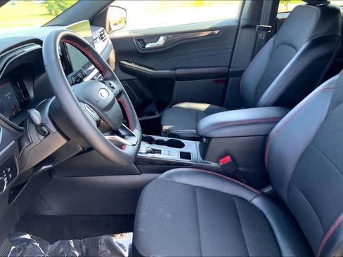 Used 2025 Ford Escape ST-Line w/ Tech Pack #1 AWD/4WD image 22