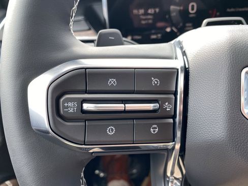 New 2026 GMC Acadia Denali Ultimate AWD/4WD image 18