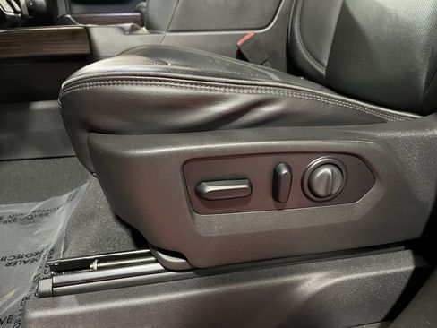 Used 2021 Chevrolet Silverado 3500 High Country w/ Z71 Off-Road Package image 26