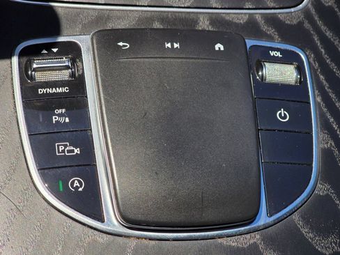 Used 2022 Mercedes-Benz E 350 Sedan w/ Driver Assistance Package image 33