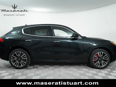 New 2025 Maserati Grecale GT AWD/4WD image 8