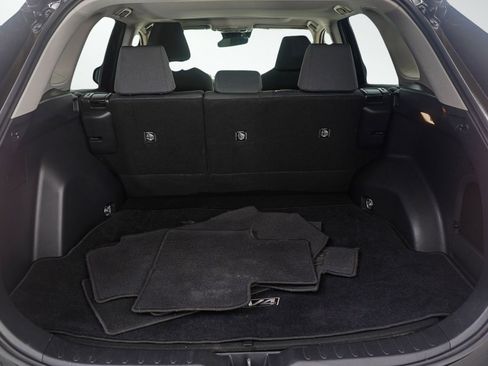 Used 2020 Toyota RAV4 XLE w/ Convenience Package image 9