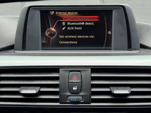 Used 2017 BMW 320i xDrive Sedan image 25