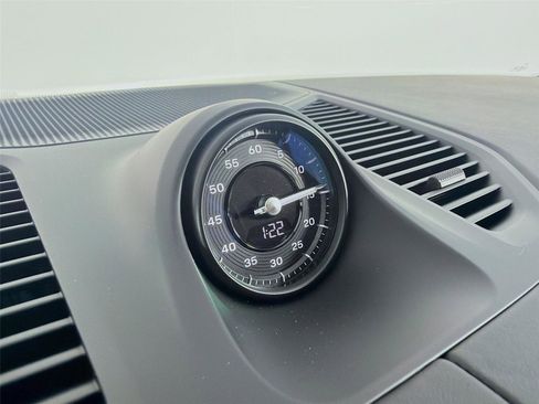 New 2025 Porsche Cayenne image 17