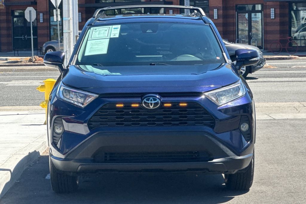 Used 2021 Toyota RAV4 XLE AWD/4WD image 9