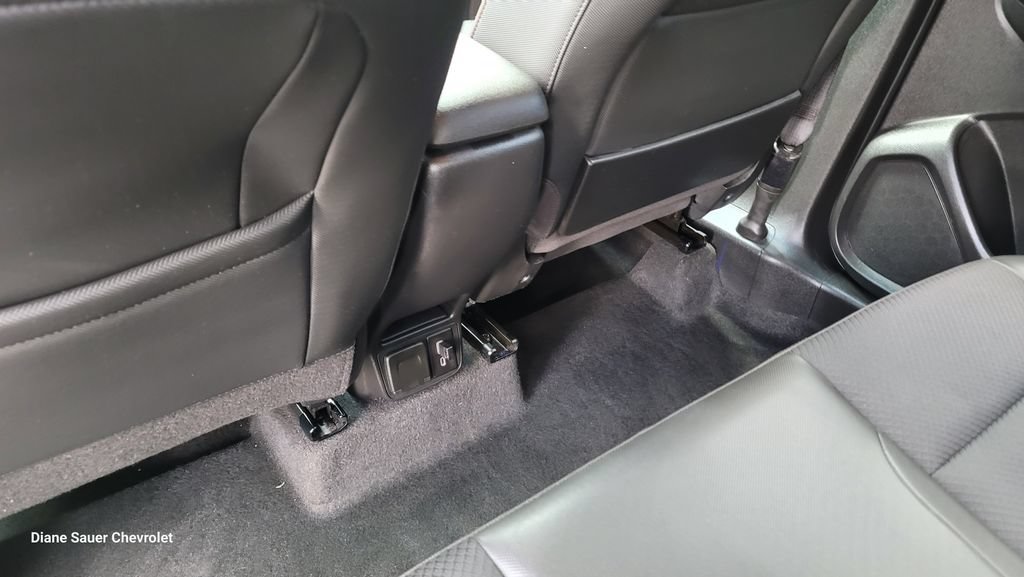 Used 2021 Chevrolet TrailBlazer RS w/ Convenience Package FWD image 26
