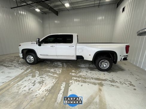 Used 2025 Chevrolet Silverado 3500 High Country w/ High Country Premium Package image 3