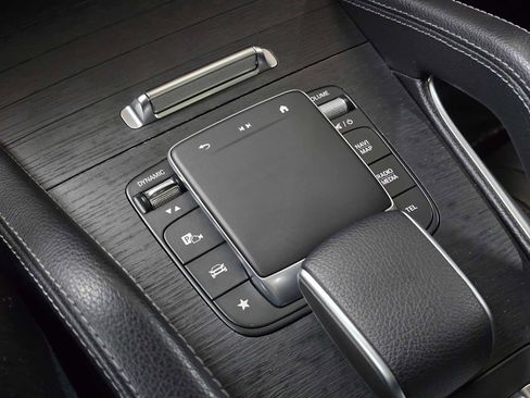 Used 2024 Mercedes-Benz GLS 450 GLS 450 image 32