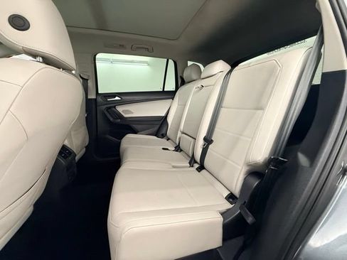 Used 2021 Volkswagen Tiguan SEL w/ 2-Row Tiguan MDO Package AWD/4WD image 11
