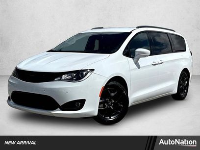 Used 2020 Chrysler Pacifica Touring-L Plus w/ Advanced Safetytec Group