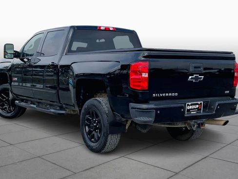 Used 2017 Chevrolet Silverado 2500 LTZ w/ Midnight Edition image 11