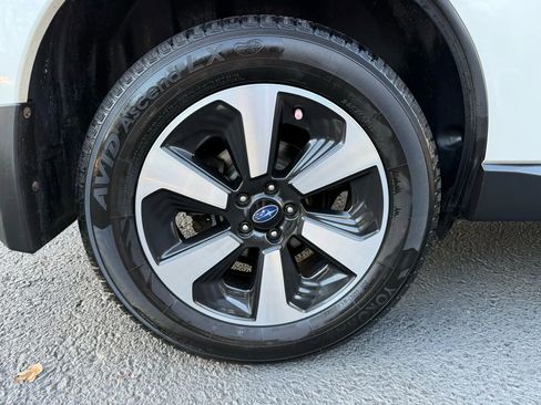 Used 2017 Subaru Forester 2.5i Limited image 10