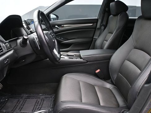 Used 2020 Honda Accord Sport image 10