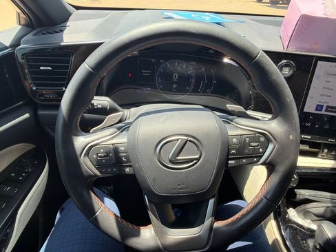 Used 2024 Lexus NX 250 FWD w/ Cold Area Package image 10