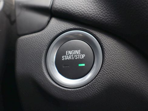 Used 2024 Chevrolet Equinox LT FWD image 28
