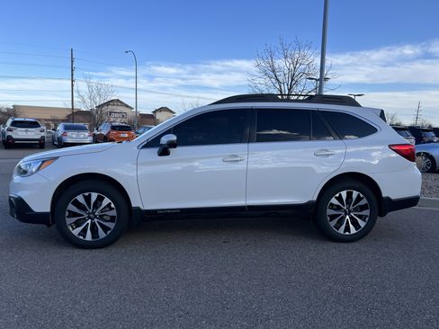 Used 2017 Subaru Outback 3.6R Limited image 14