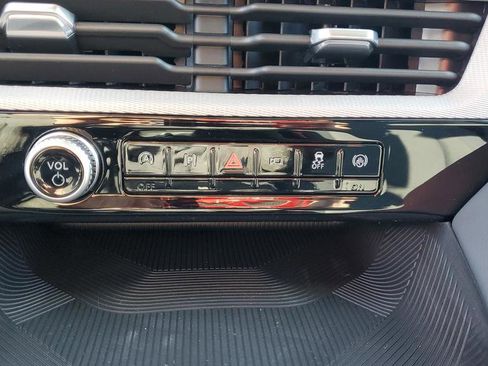 New 2026 Ford Explorer Active image 30