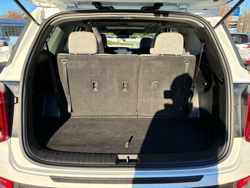 Used 2022 Hyundai Palisade SEL image 12