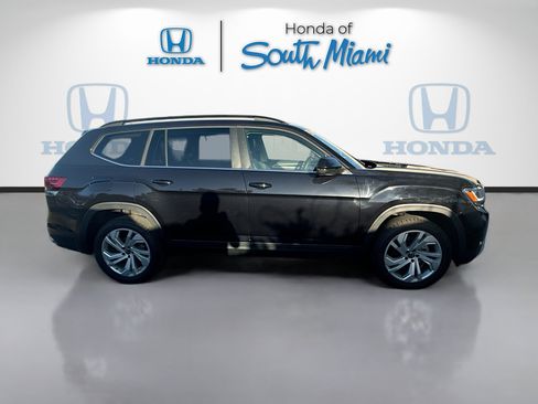 Used 2021 Volkswagen Atlas SE w/ Panoramic Sunroof Package image 8