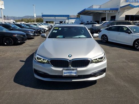 Used 2018 BMW 530e w/ Premium Package 2 image 4